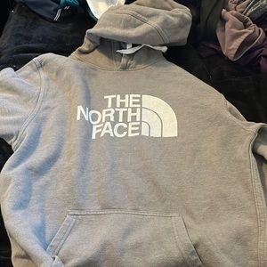 north face hoodie, great condition, worn once
